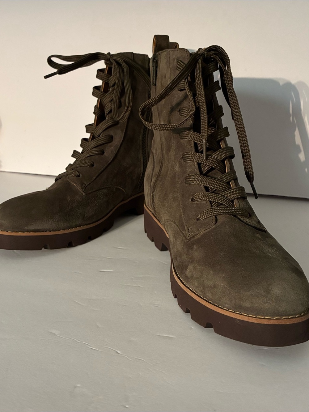 Vionic Olive Suede Lace-Up and Side Zip Boots Women’s 9 New